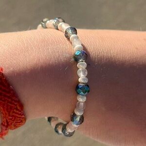 Handmade Elegant Pearl and Crystal Bracelet